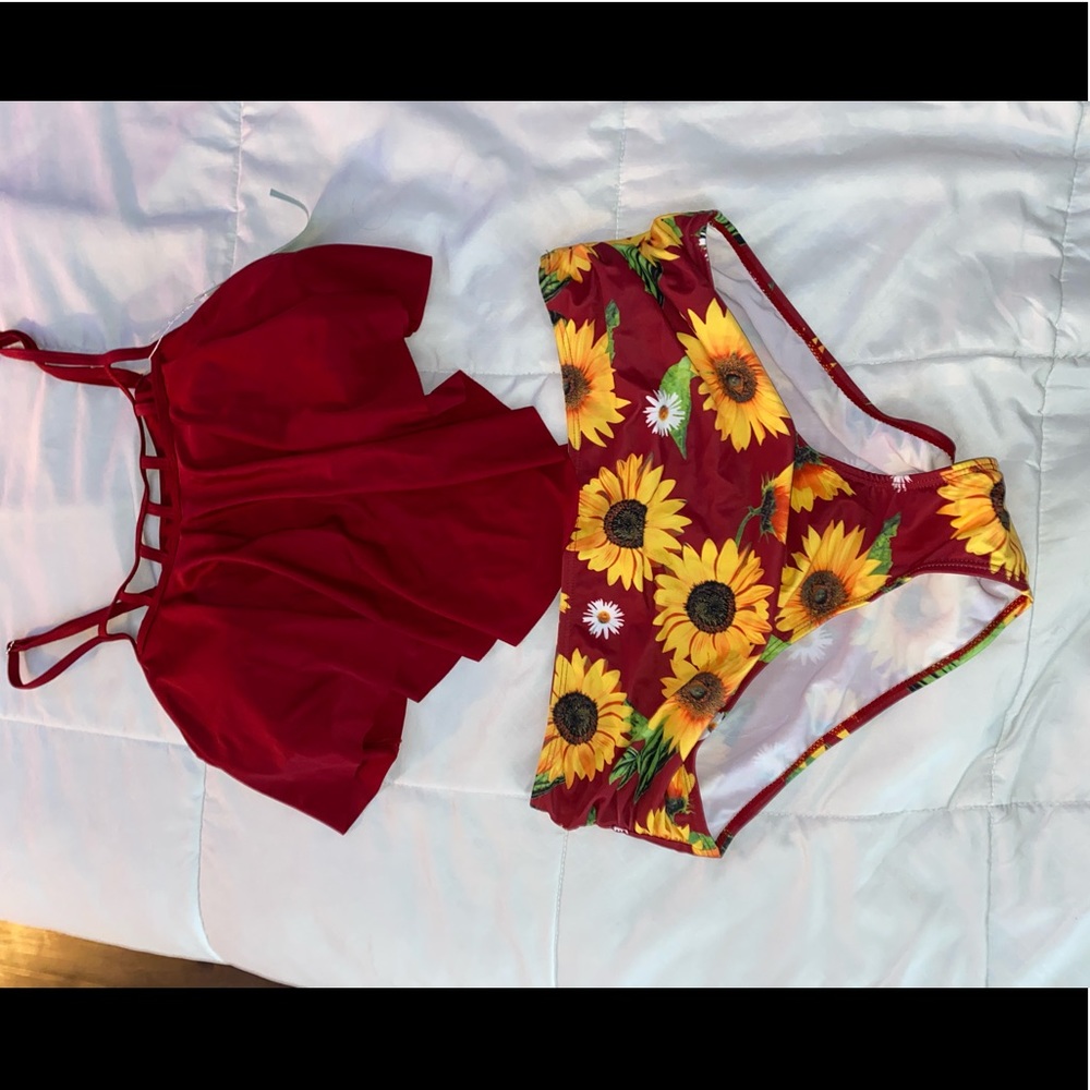 Women’s swimsuit set